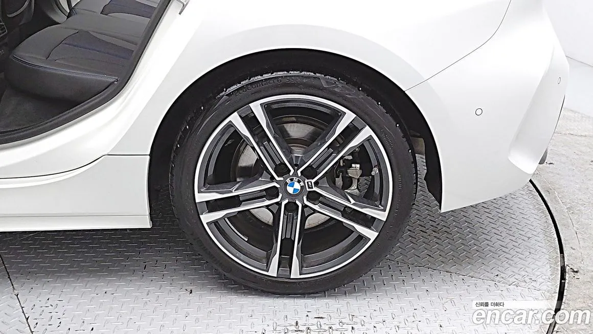 BMW 1-Series 2023 из KR, фото 10