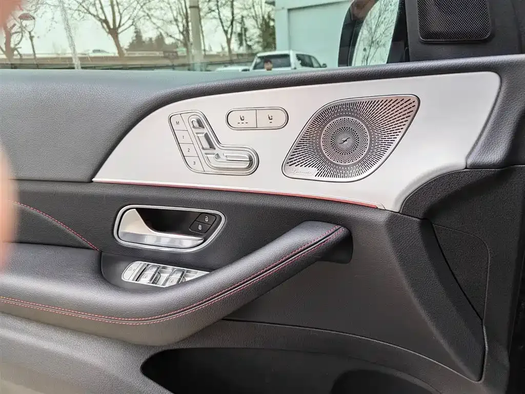 Mercedes-Benz GLE AMG — фото 7