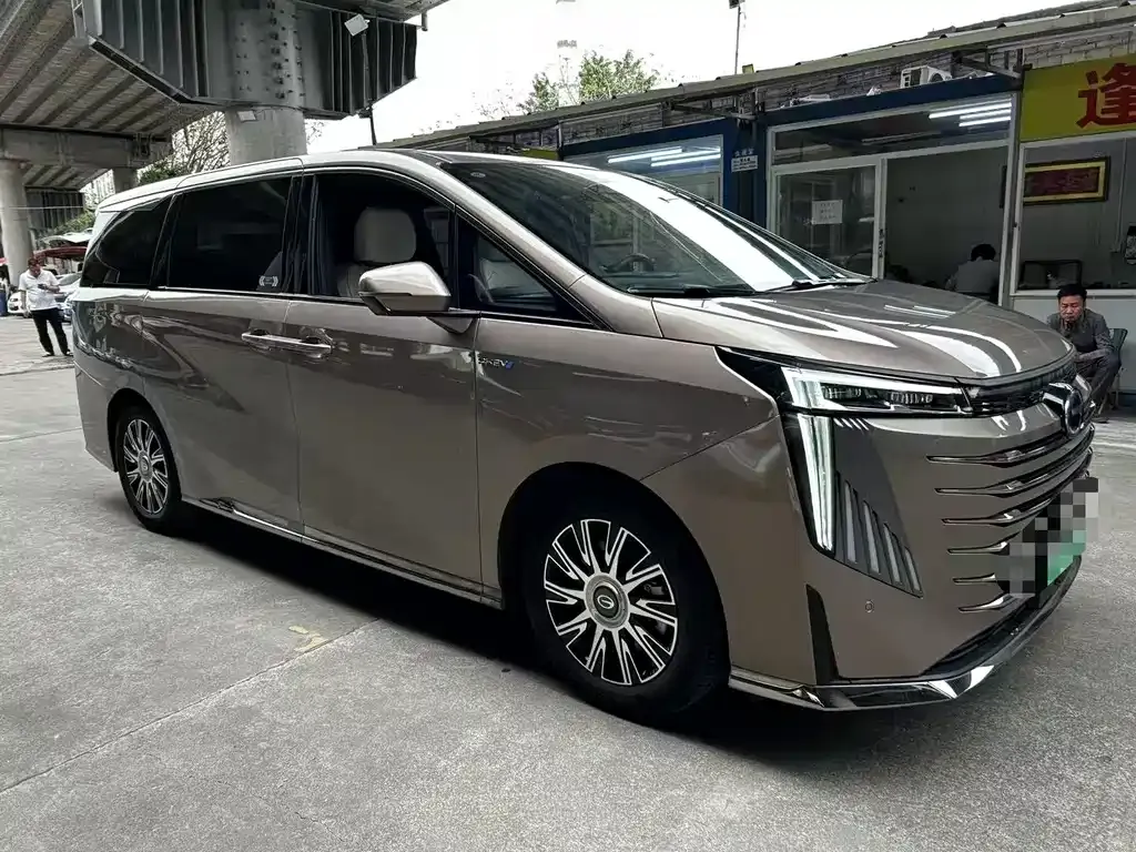 GAC Motor Trumpchi E9 — фото 2
