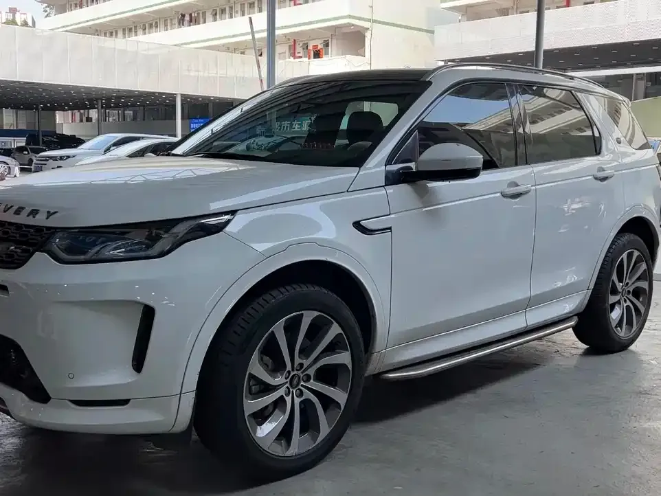 Land Rover Discovery Sport — фото 1