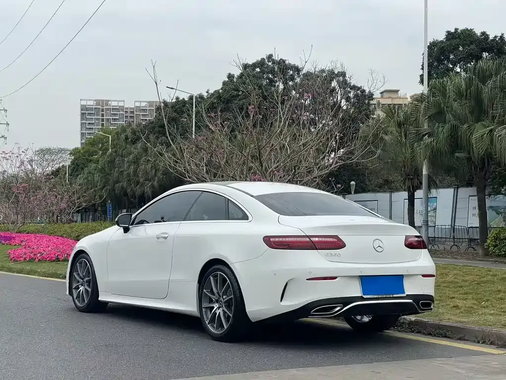 Mercedes-Benz E-Class (Import) — фото 3