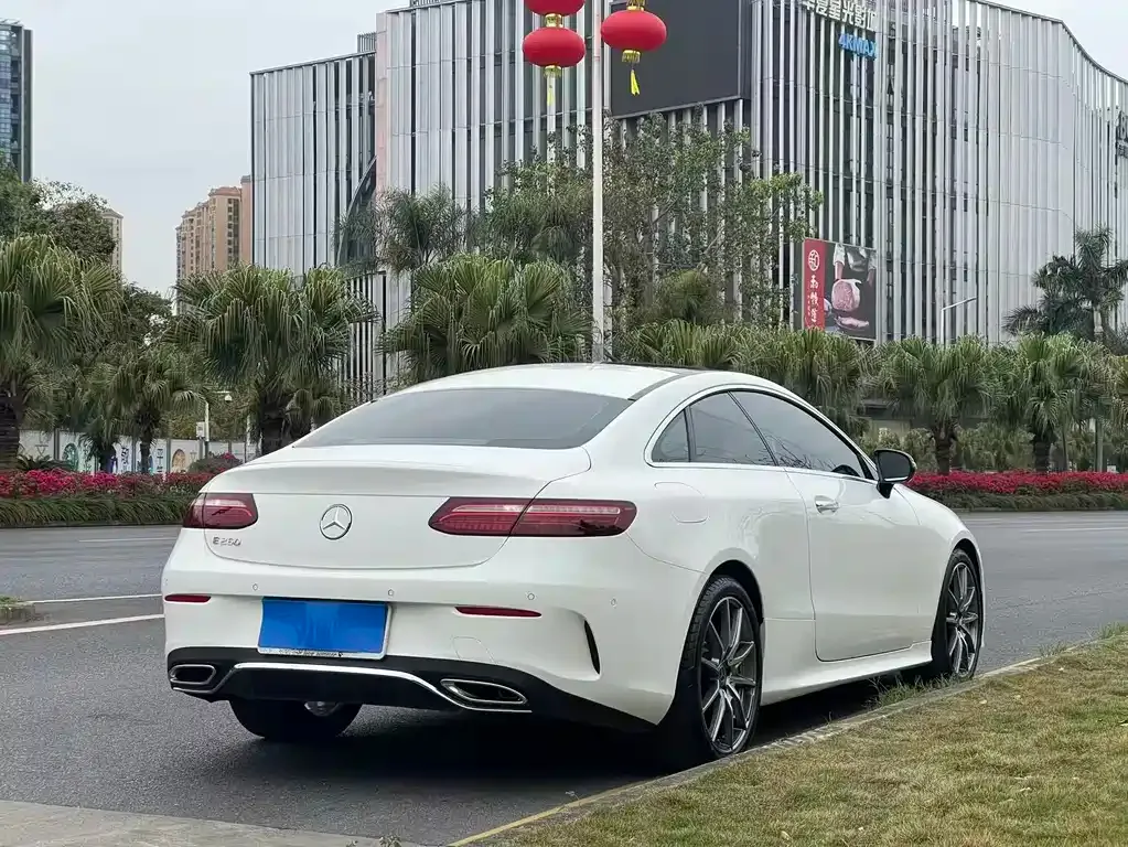 Mercedes-Benz E-Class (Import) — фото 5