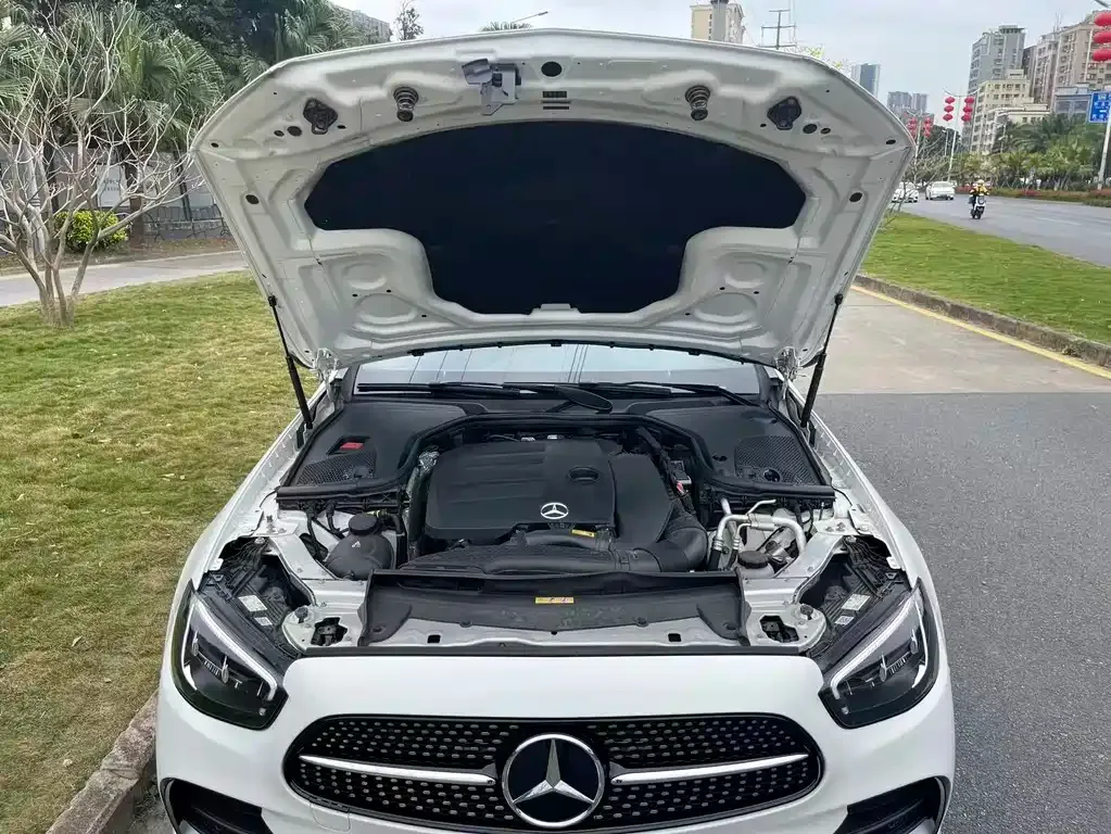 Mercedes-Benz E-Class (Import) — фото 4