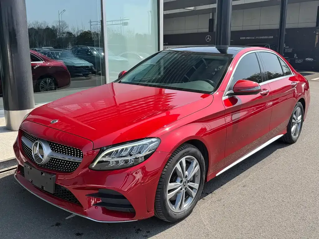 Mercedes-Benz C-Class — фото 1