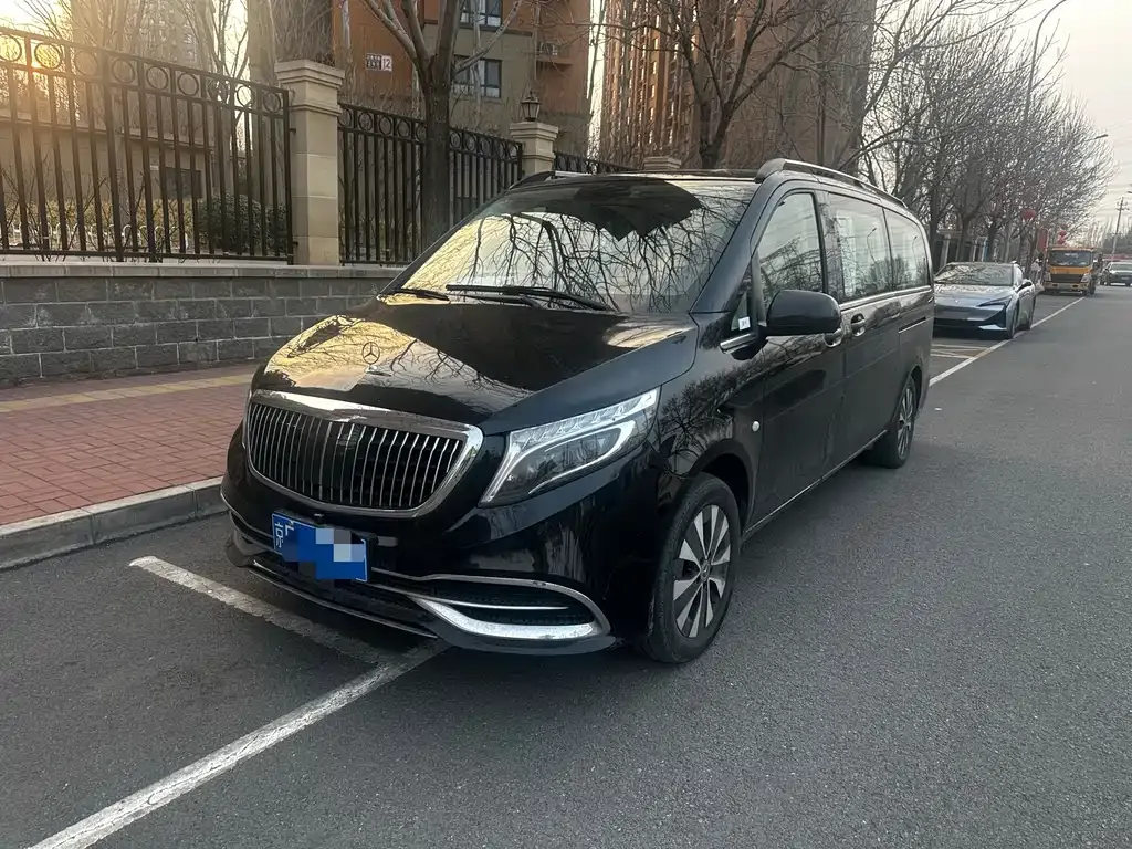 Mercedes-Benz Vito — фото 1