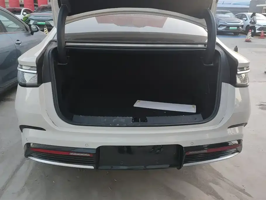 BYD Seal 07 DM-i — фото 4