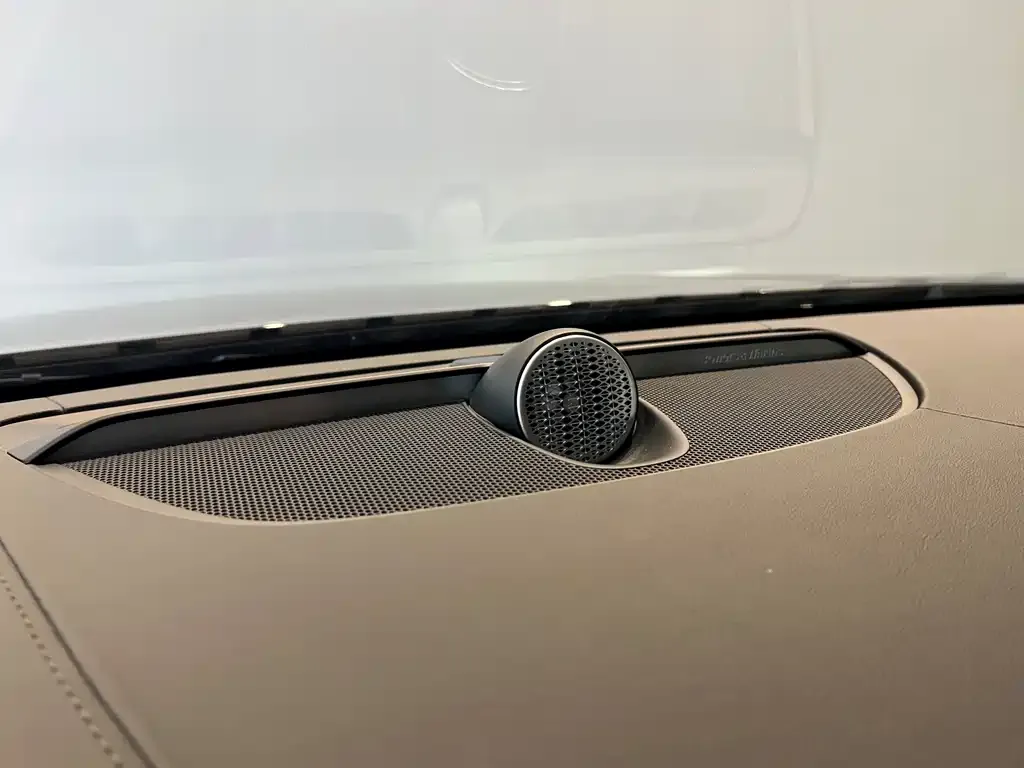 Volvo S90 — фото 10