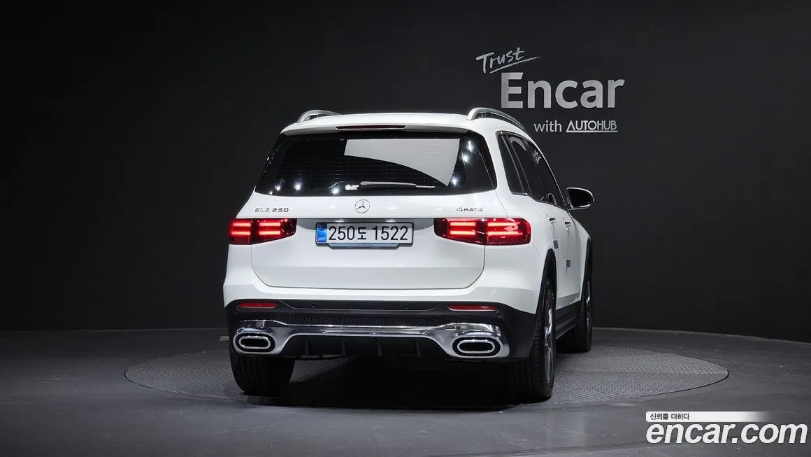 Mercedes-Benz GLB-Class — фото 6