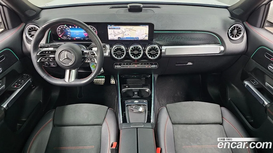Mercedes-Benz GLB-Class — фото 10