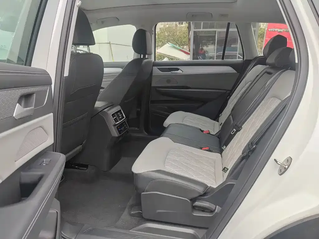 Volkswagen Tavendor 2023 из CN, фото 4