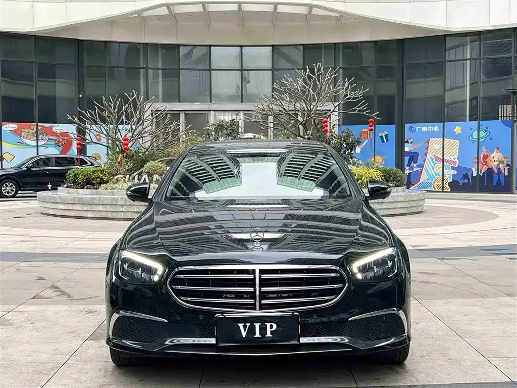 Mercedes-Benz E-Class — фото 10
