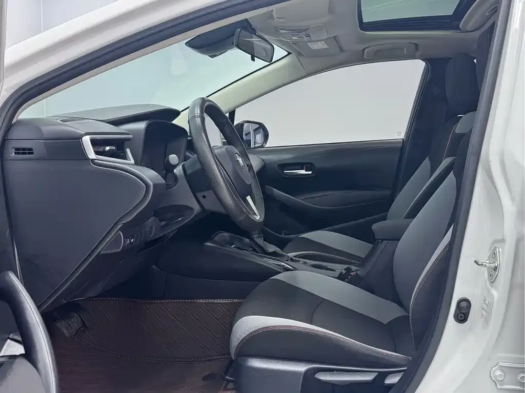 Toyota Corolla 2021 из CN, фото 10