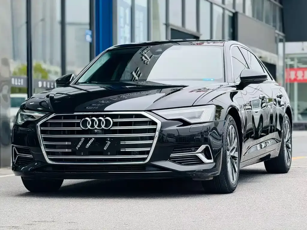 Audi A6L 2023 из CN, фото 1