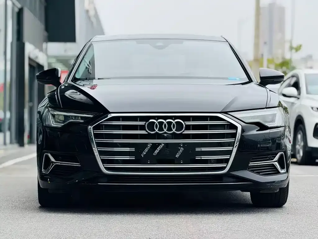 Audi A6L 2023 из CN, фото 3