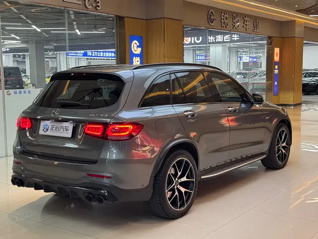 Mercedes-Benz GLC AMG — фото 3