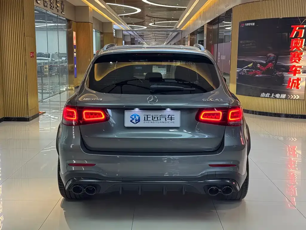 Mercedes-Benz GLC AMG — фото 8