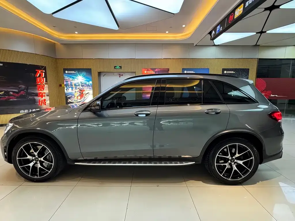 Mercedes-Benz GLC AMG — фото 10