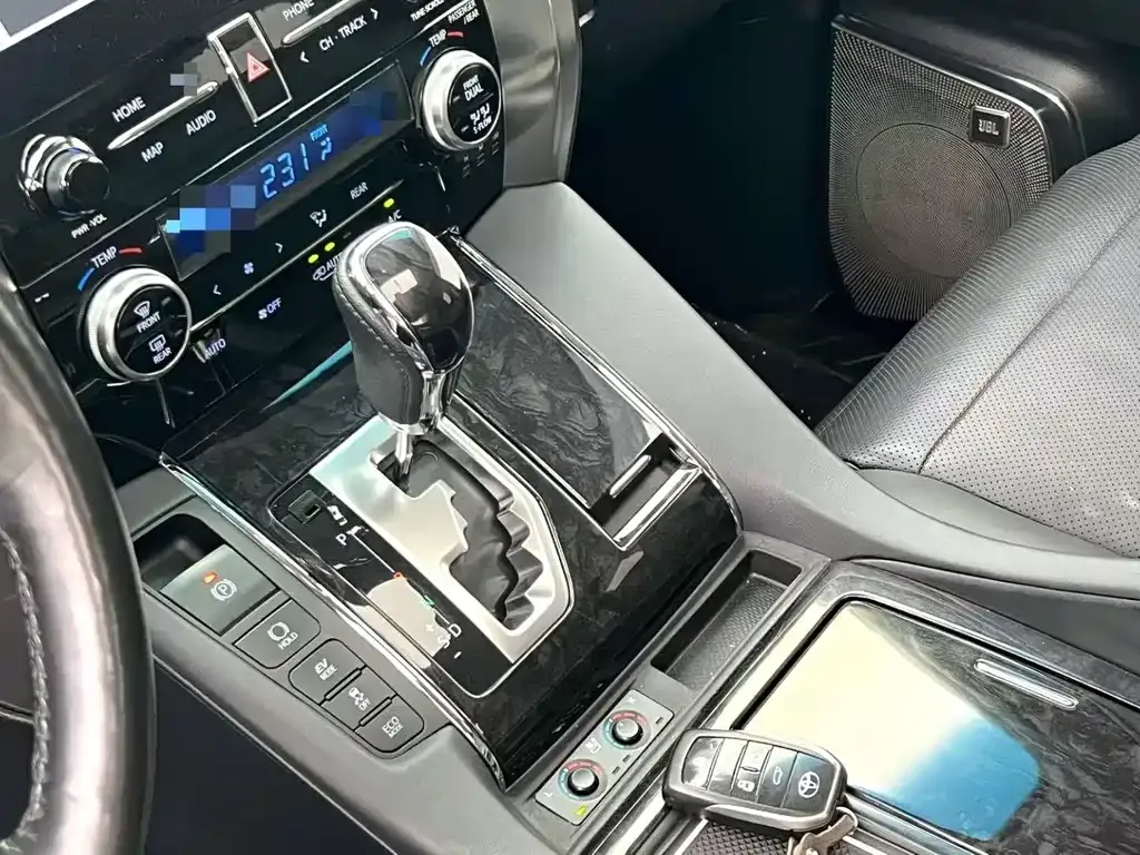 Toyota Vellfire 2021 из CN, фото 8