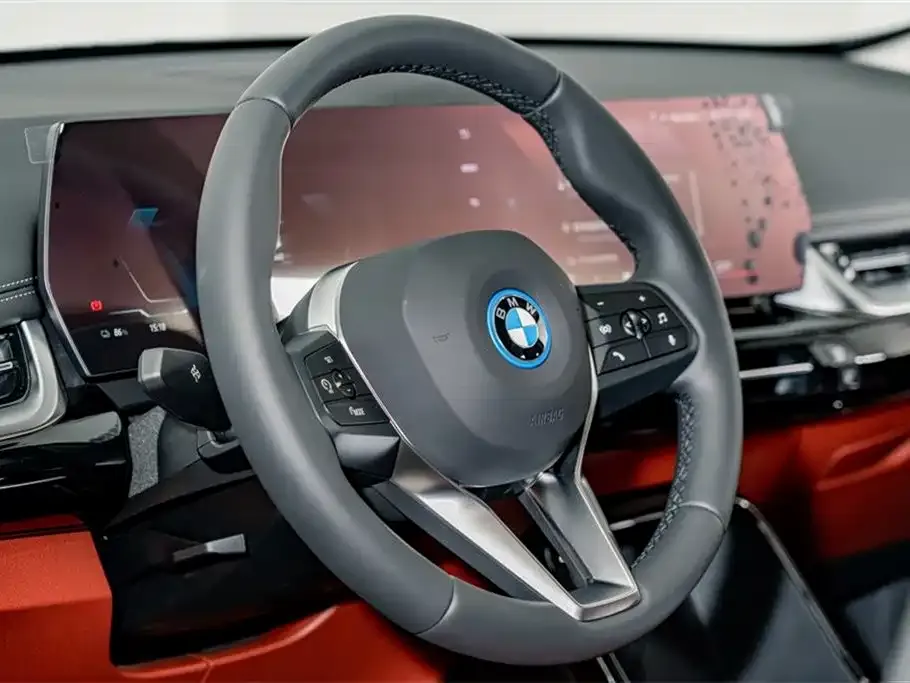 BMW iX1 2026 из CN, фото 2