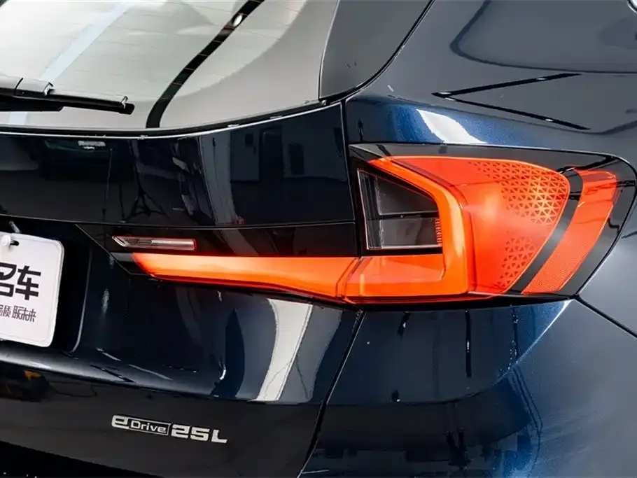 BMW iX1 2026 из CN, фото 4