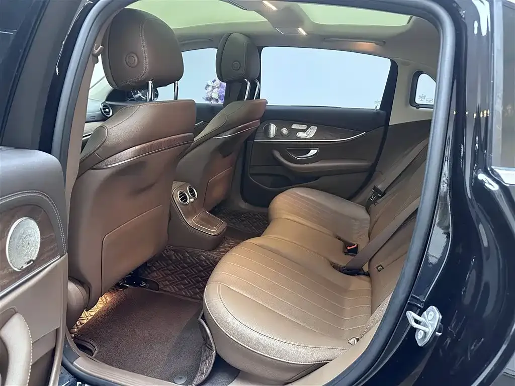 Mercedes-Benz E-Class 2022 из CN, фото 6