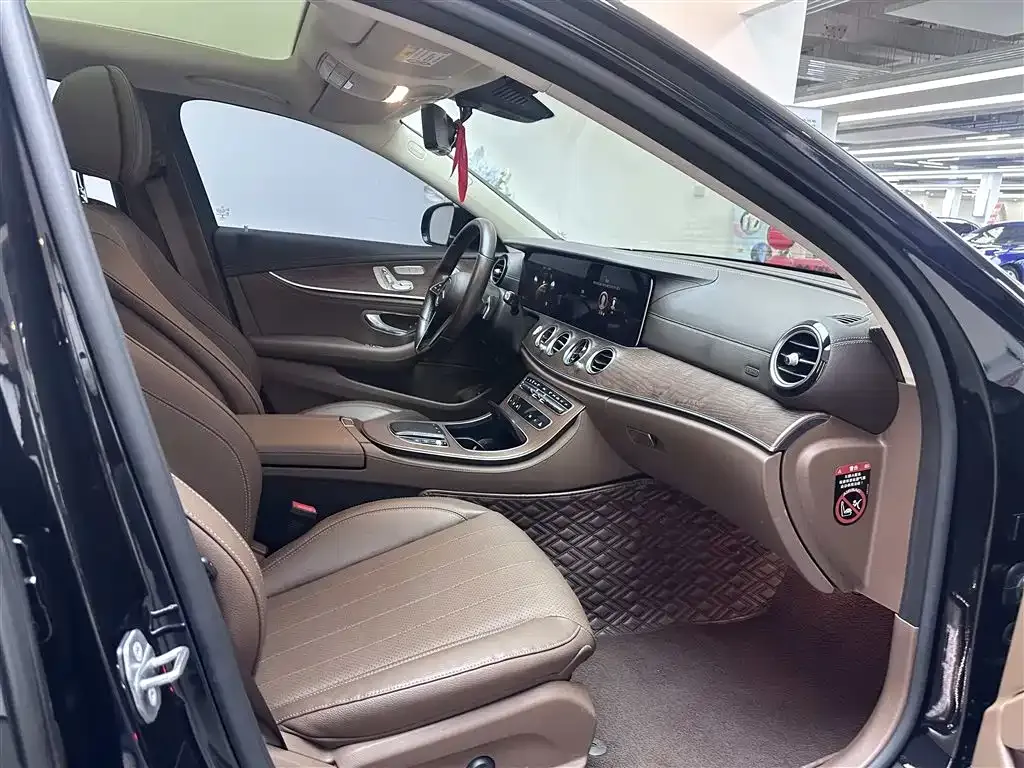 Mercedes-Benz E-Class 2022 из CN, фото 10