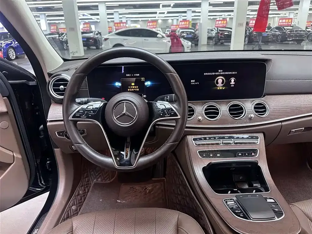 Mercedes-Benz E-Class 2022 из CN, фото 7