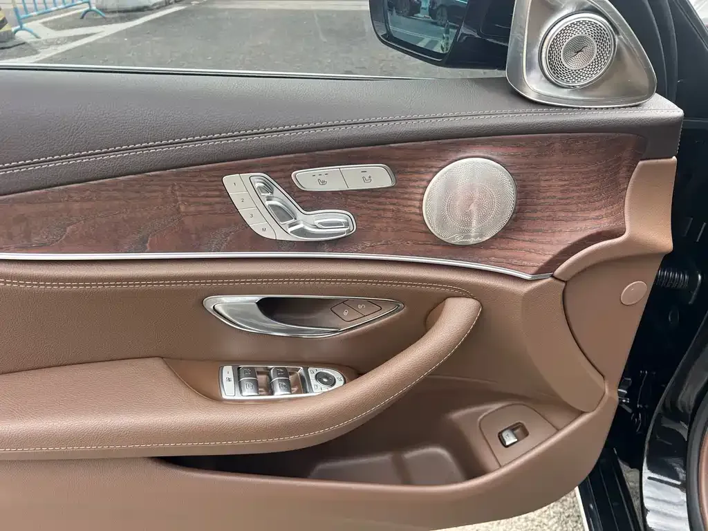 Mercedes-Benz E-Class 2023 из CN, фото 3