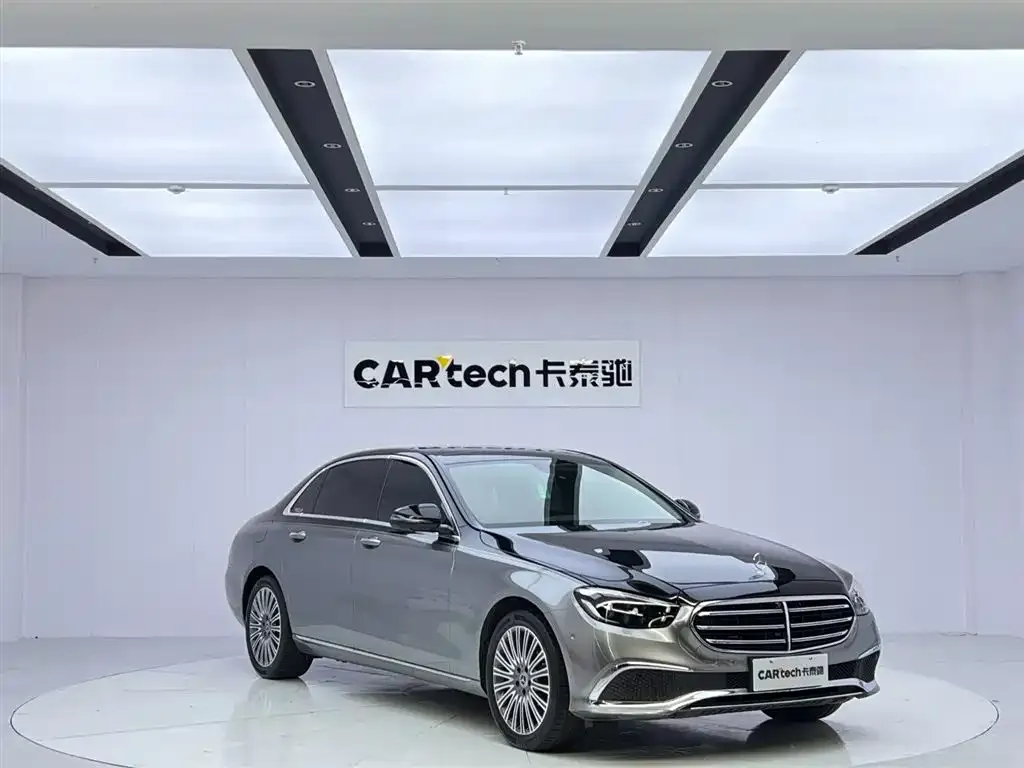 Mercedes-Benz E-Class — фото 10