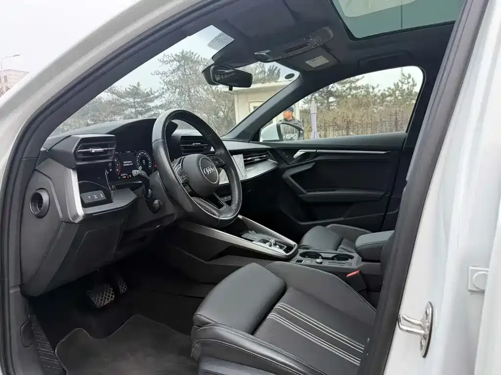 Audi A3 2024 из CN, фото 4