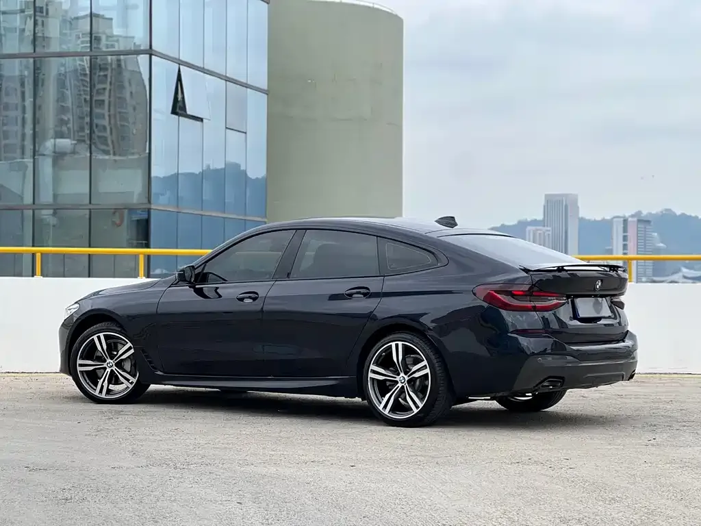 BMW 6 Series GT — фото 10