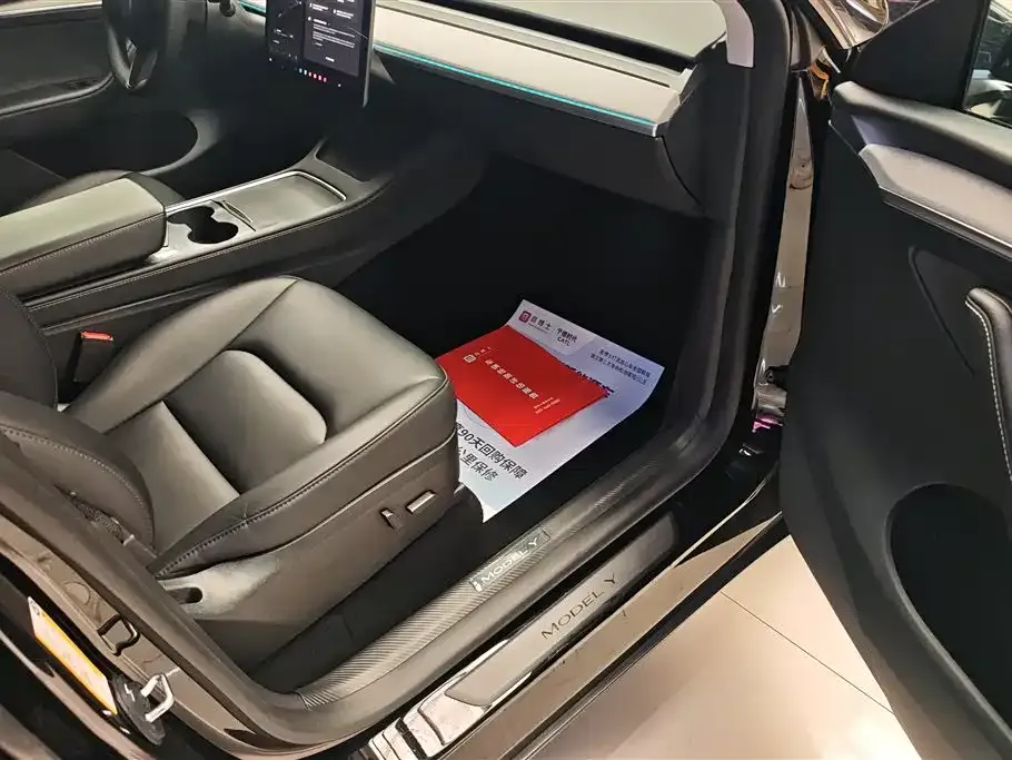 Tesla Model Y — фото 7