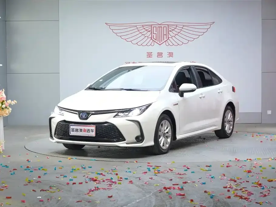 Toyota Corolla 2024 из CN, фото 1