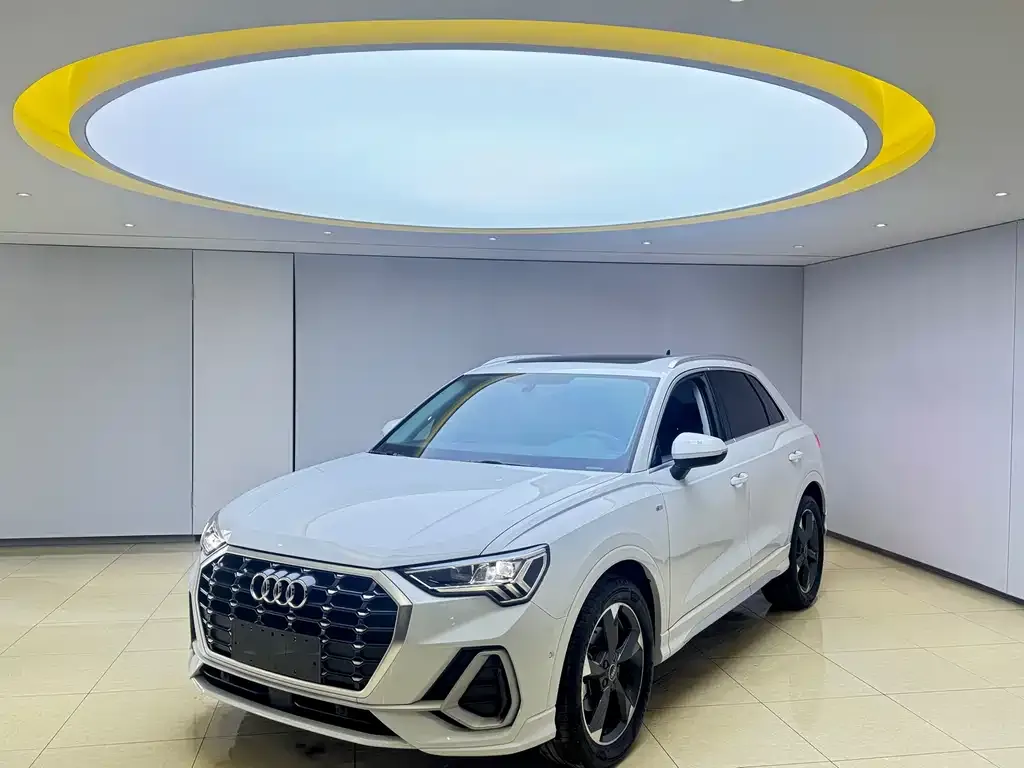 Audi Q3 2022 из CN, фото 1