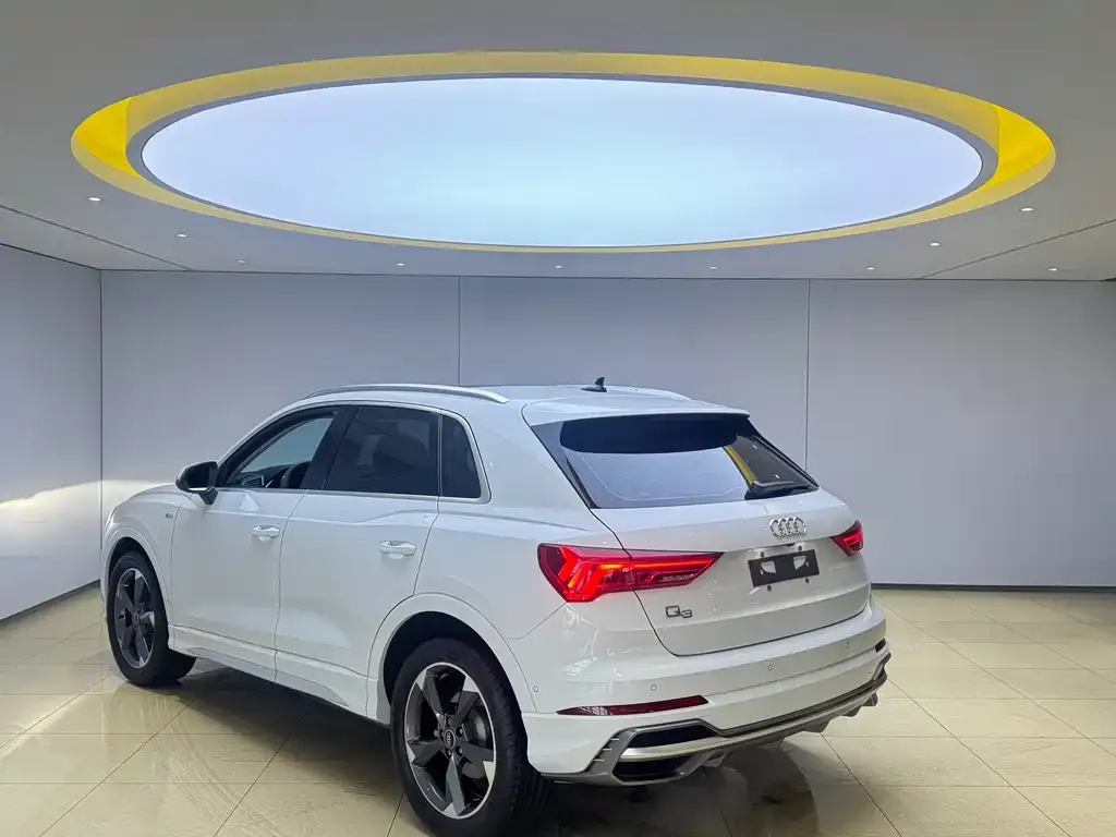 Audi Q3 2022 из CN, фото 7