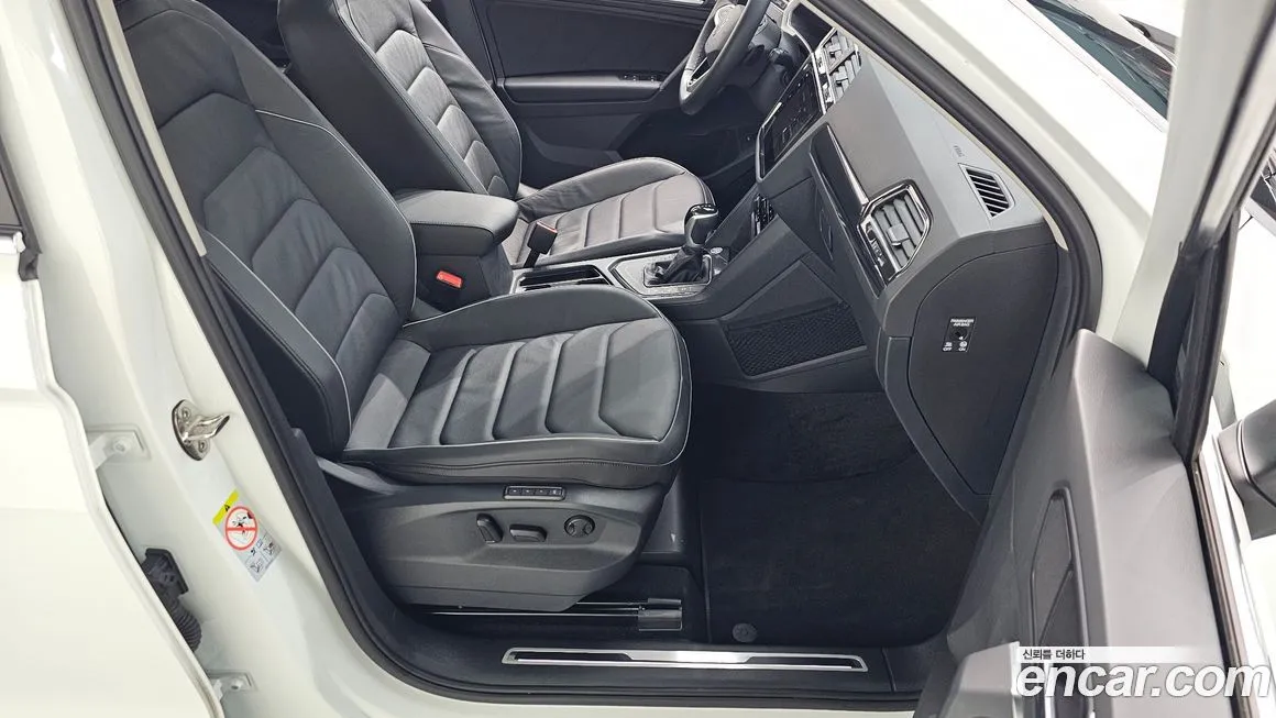 Volkswagen Tiguan — фото 10