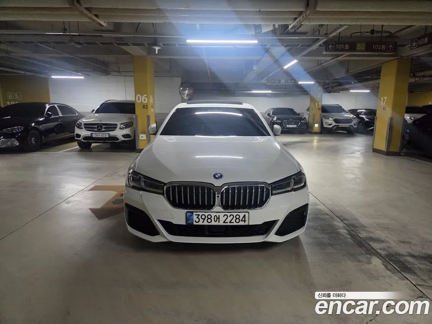 BMW 5-Series 2022 из KR, фото 10