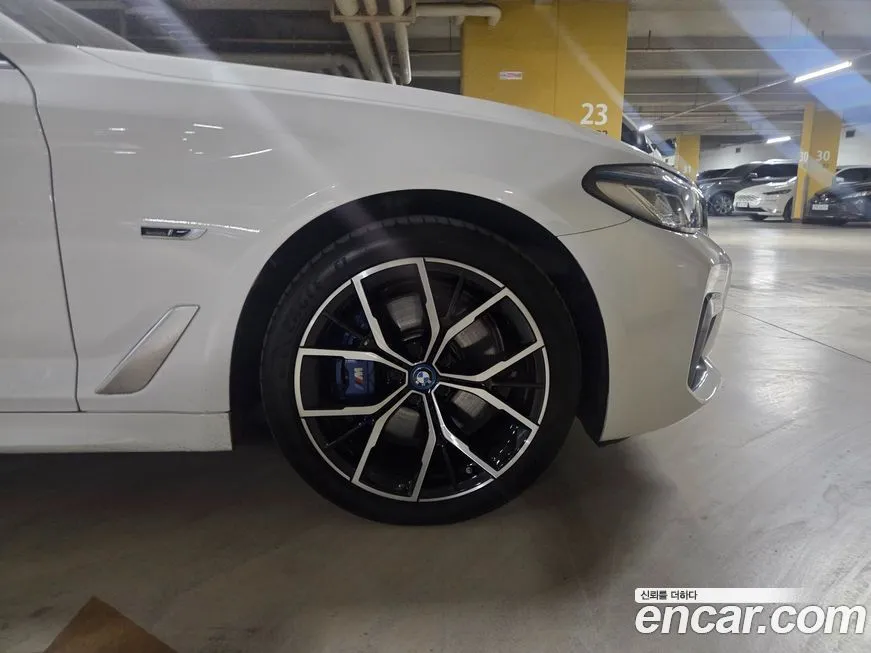 BMW 5-Series 2022 из KR, фото 3