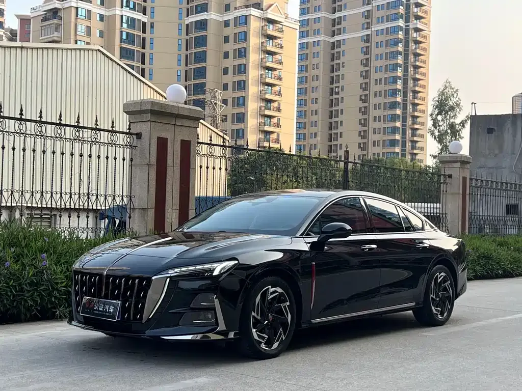 Hongqi H6 — фото 1