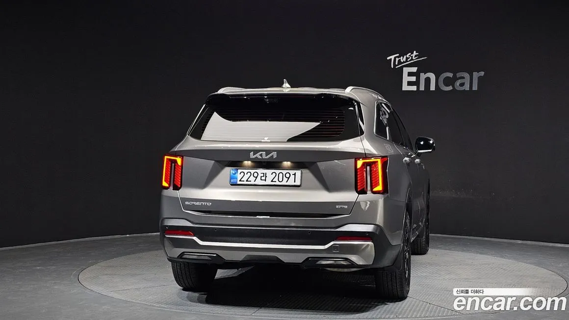 Kia Sorento — фото 3