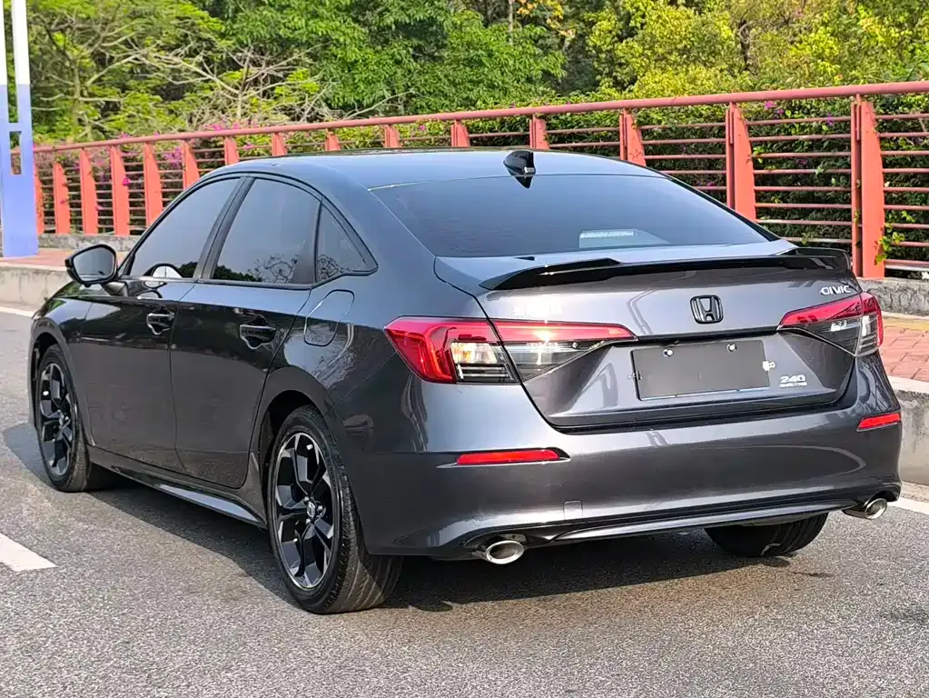 Honda Civic — фото 7