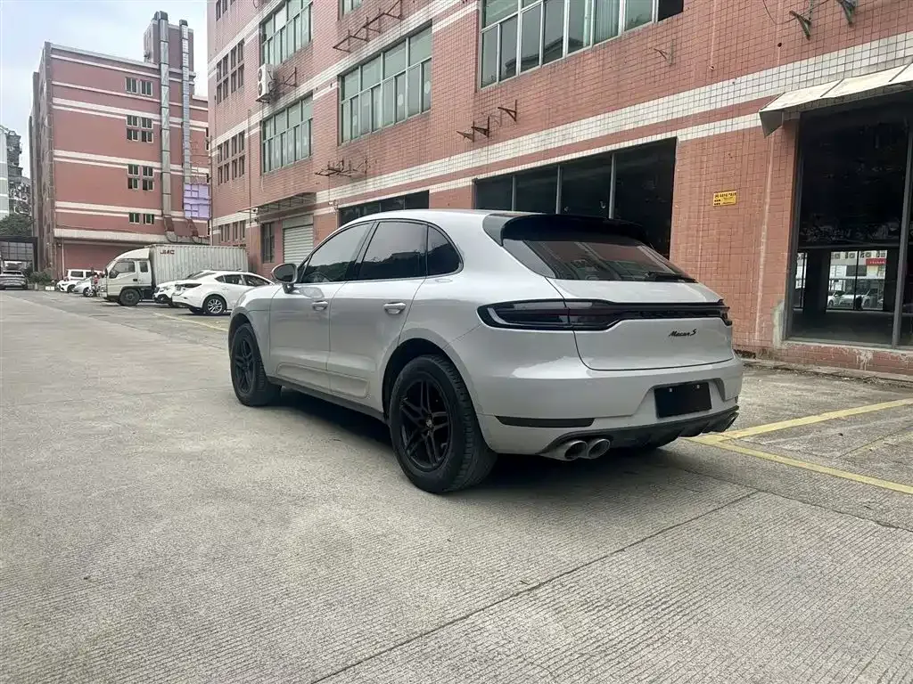 Porsche Macan — фото 6