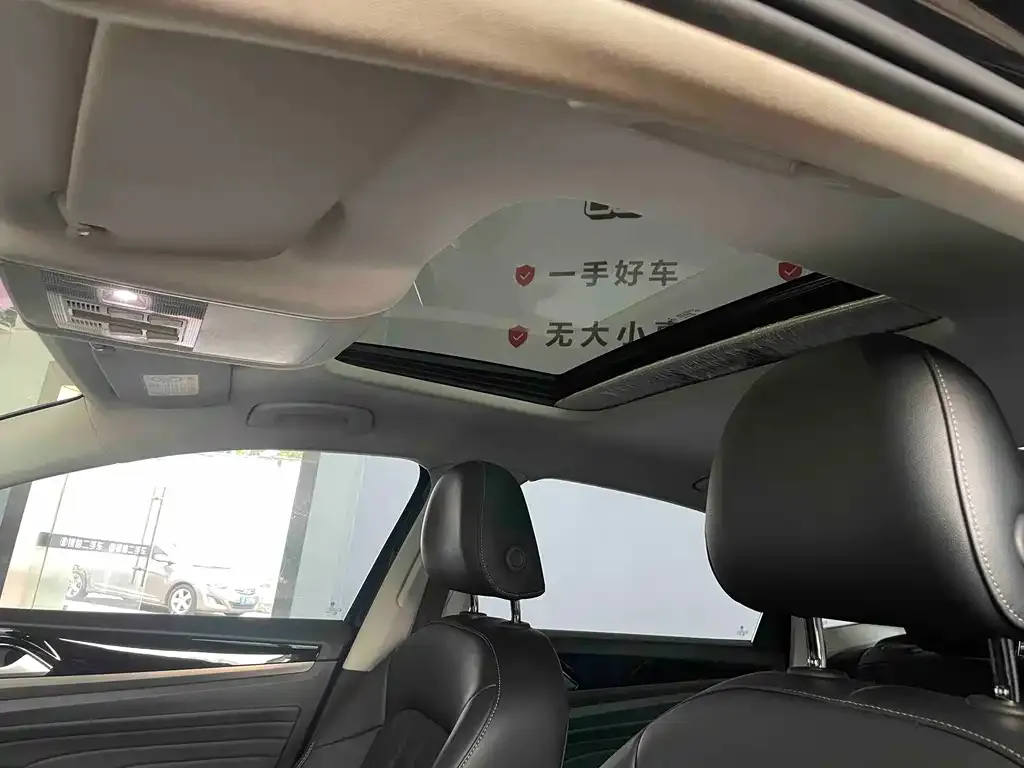 Volkswagen Passat 2021 из CN, фото 2