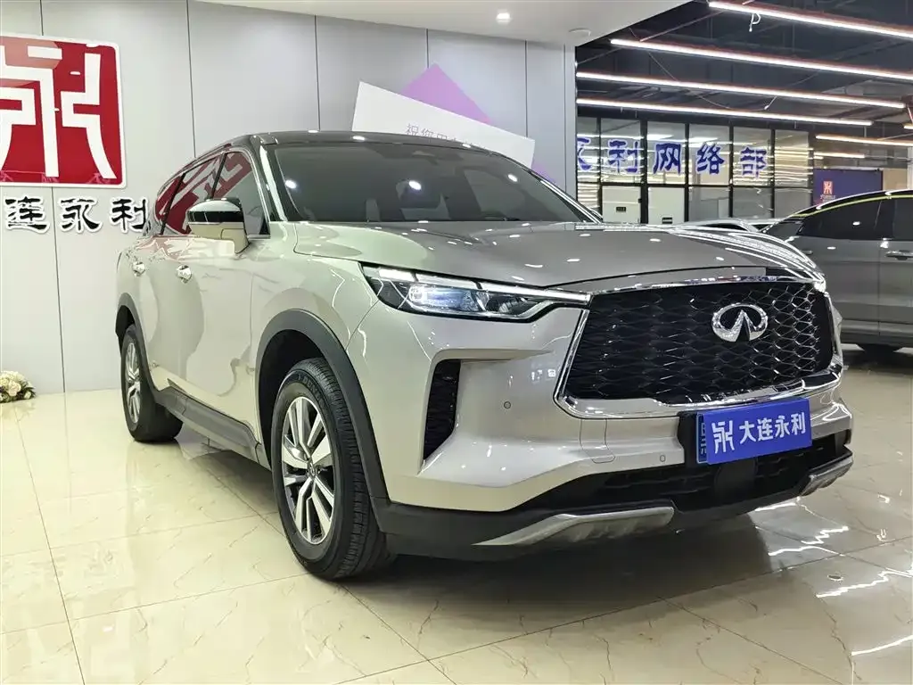 Infiniti QX60 2023 из CN, фото 2