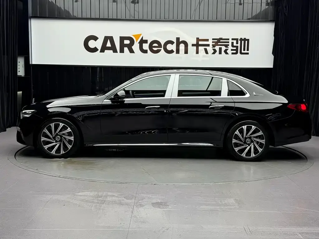 Mercedes-Benz E-Class 2024 из CN, фото 4