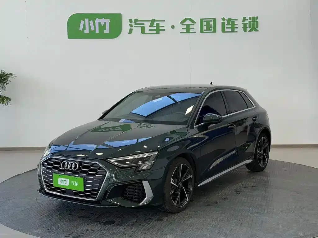 Audi A3 2023 из CN, фото 1