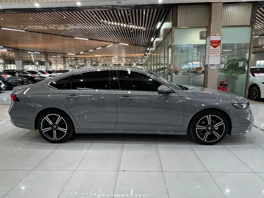 Honda Inspire 2023 из CN, фото 6