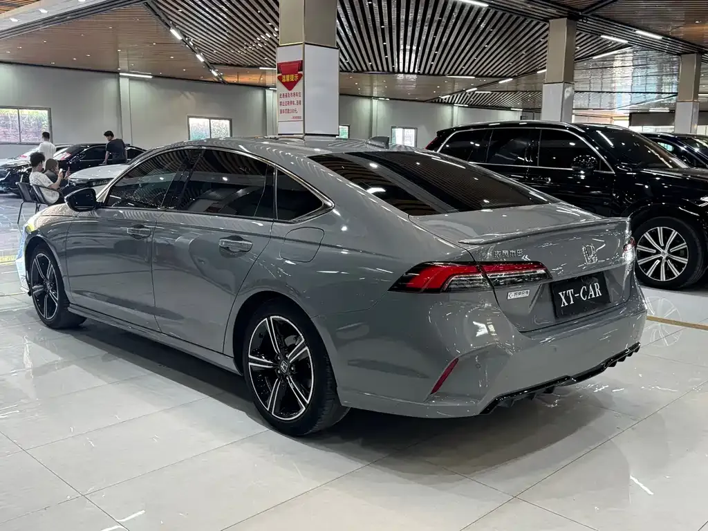 Honda Inspire 2023 из CN, фото 10