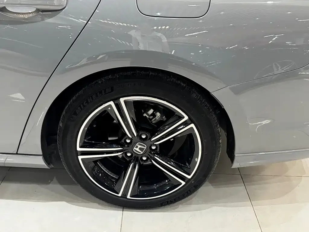 Honda Inspire 2023 из CN, фото 2