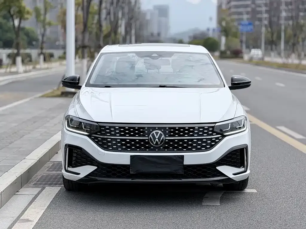 Volkswagen Lavida 2023 из CN, фото 6